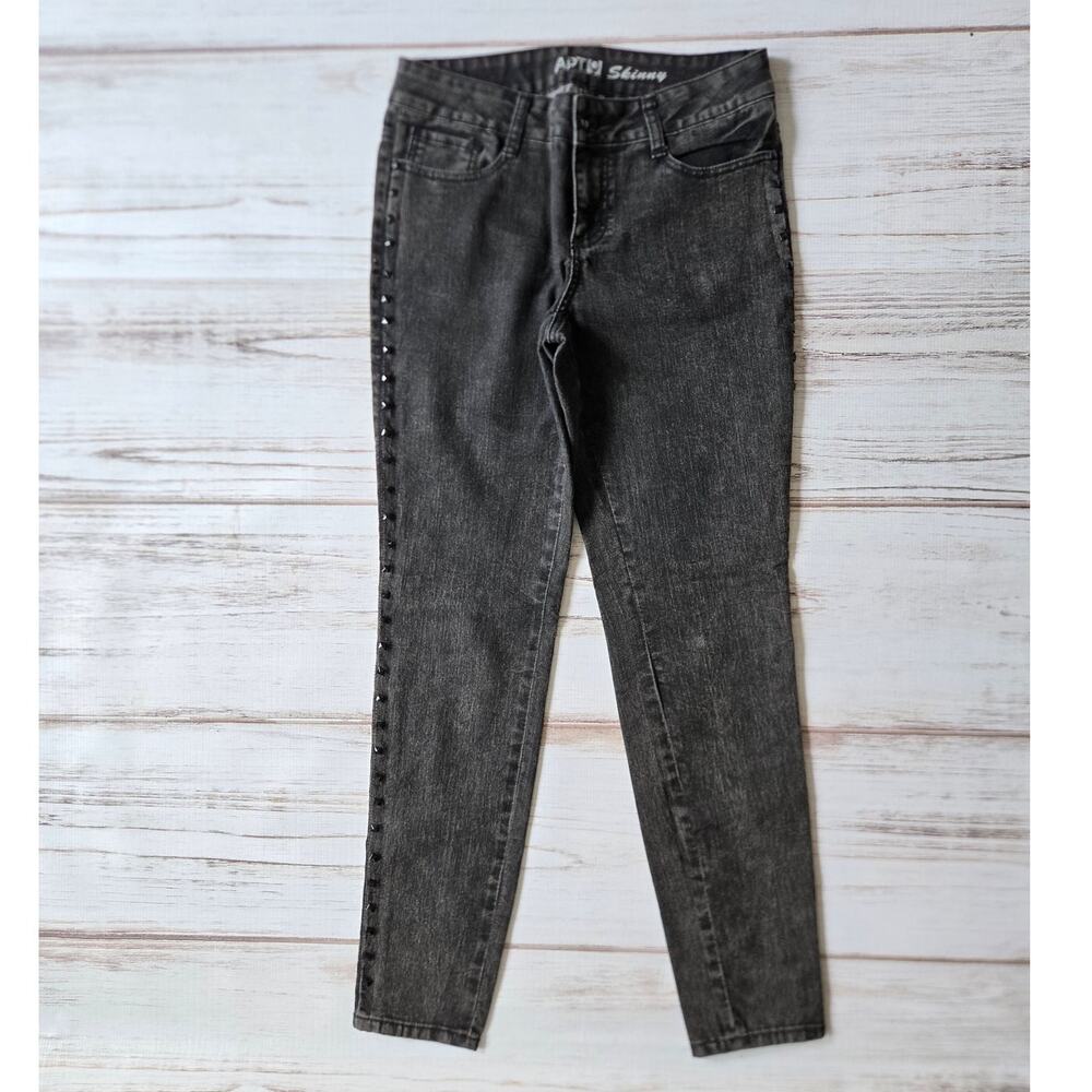 Apt 9 Black Skinny Jeans with Embellishment Pyrimid Studs sz 6R